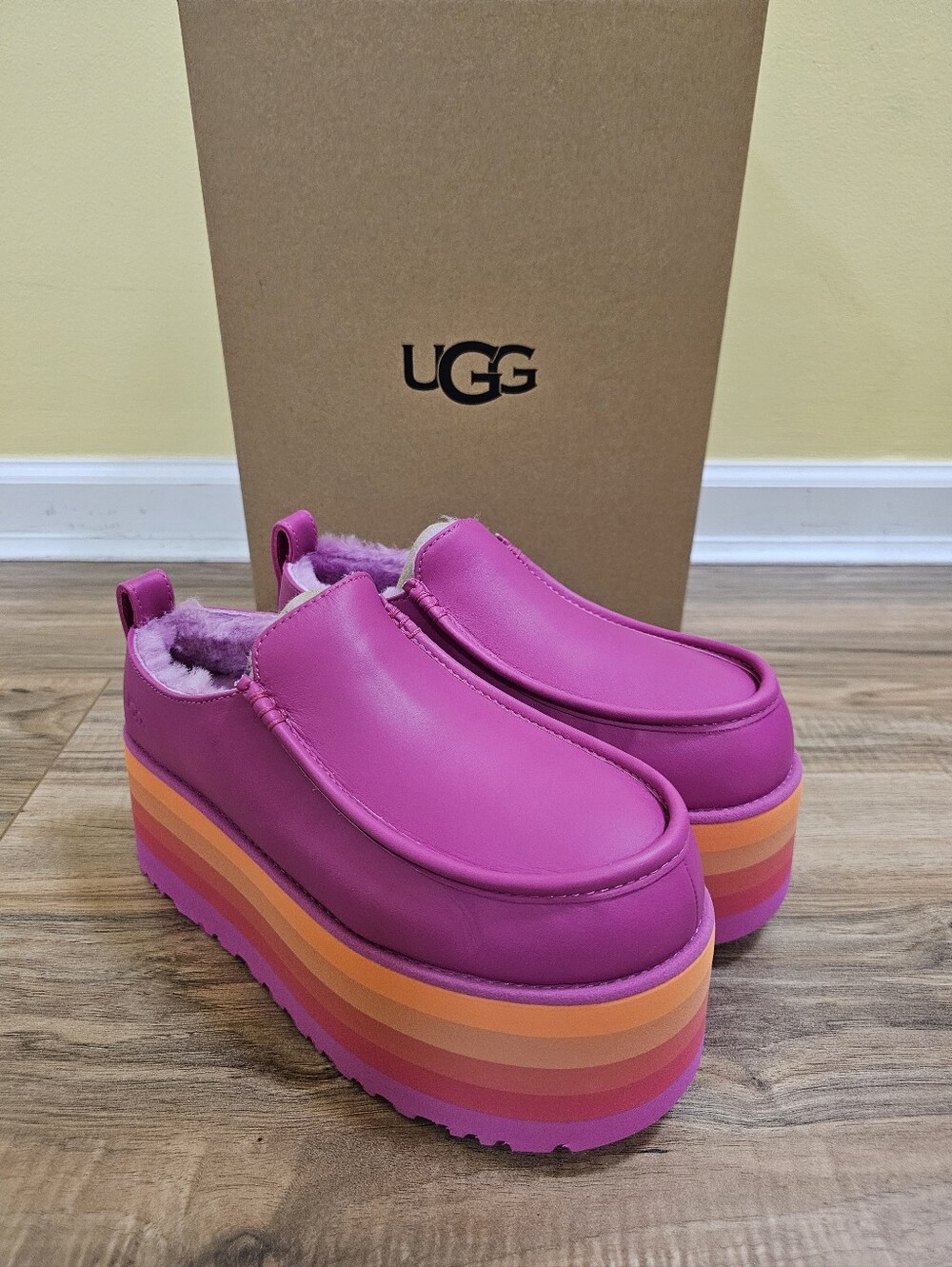 UGG URSeen Platfrom Clog